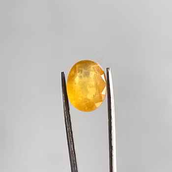 Naturlig gul safir 2.55 ct - Elegant oval slipad ädelsten