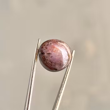 Naturlig rubin 11.35 ct - Exklusiv cabochon med möjlig stjärneffekt