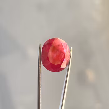 Naturlig Rubin ca 10,65 ct - Stor oval slipning lös ädelsten