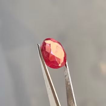 Naturlig Rubin ca 10,65 ct - Stor oval slipning lös ädelsten
