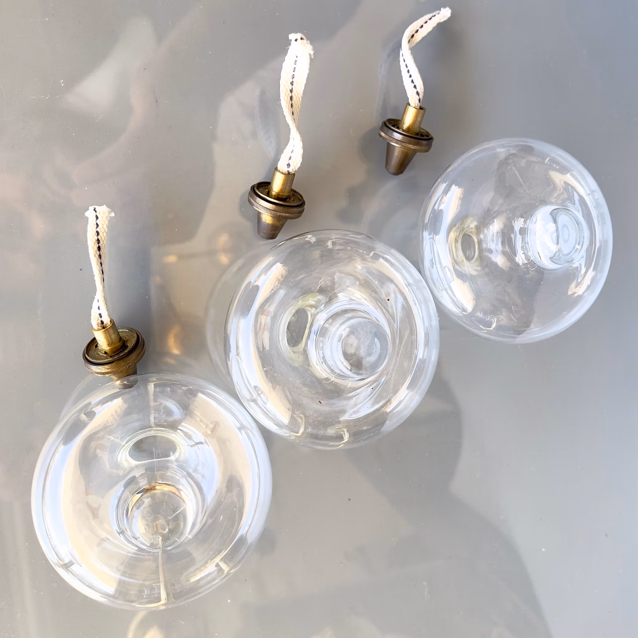Vintage 3 st oljelampor - G.V. Harnisch, Köpenhamn - Mässing & glas