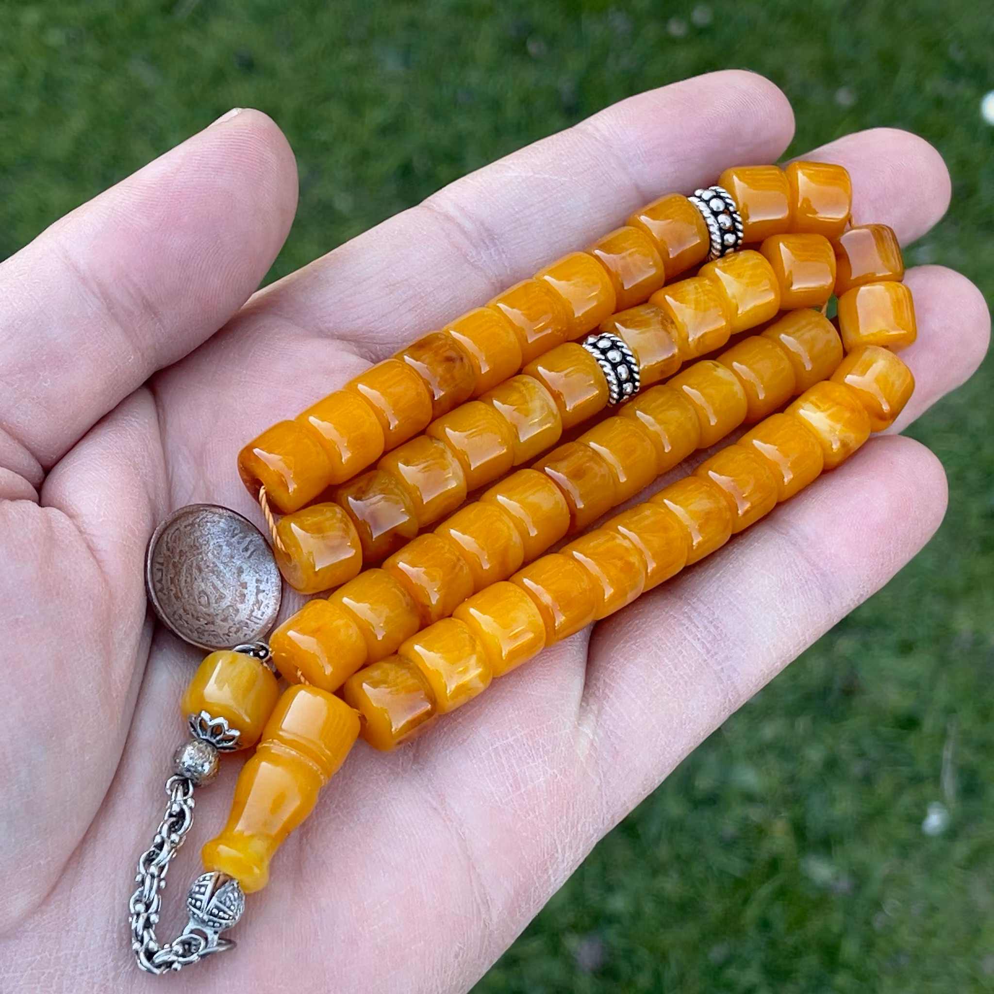 Vintage Radband/Tesbih i smörgul bakelit - Marmorerade 45 pärlor