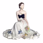 Royal Dux - Elegant porcelænsskulptur af siddende dame