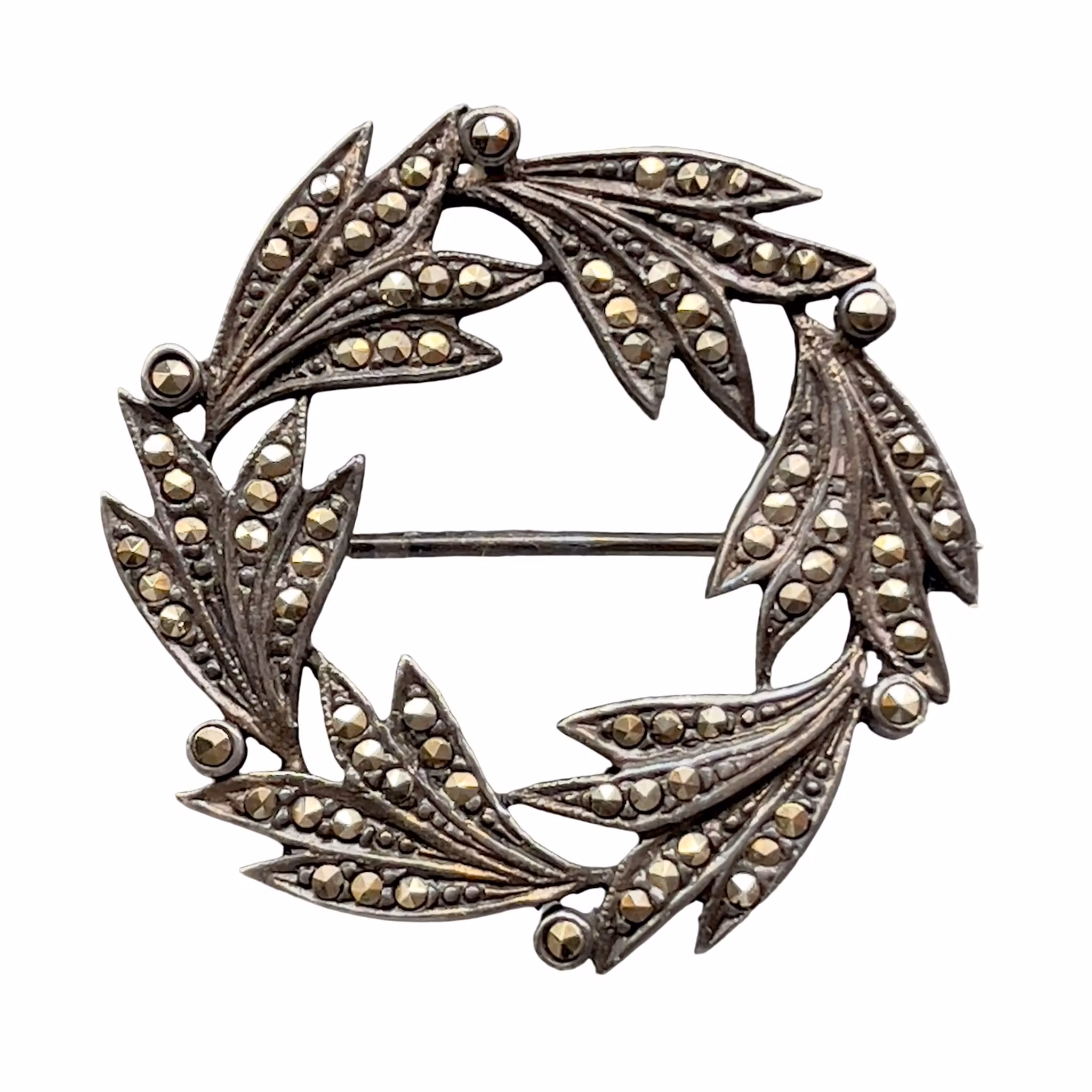 Antik Krans brosch, Lövcirkel Deco stil i 835 Silver med Markasiter