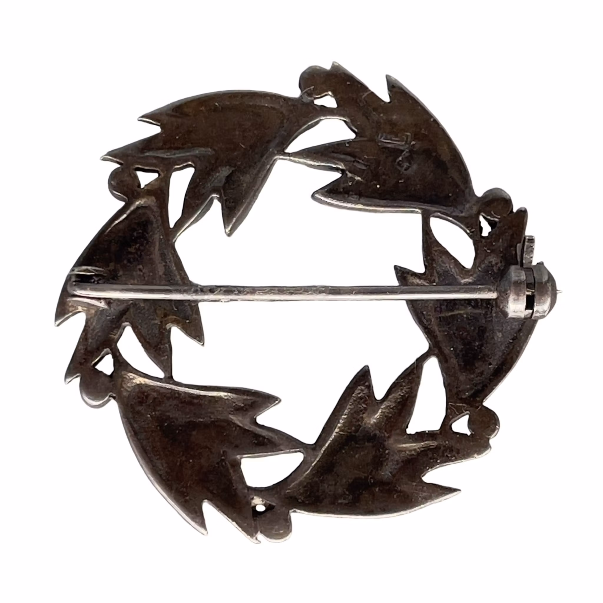 Antik Krans brosch, Lövcirkel Deco stil i 835 Silver med Markasiter