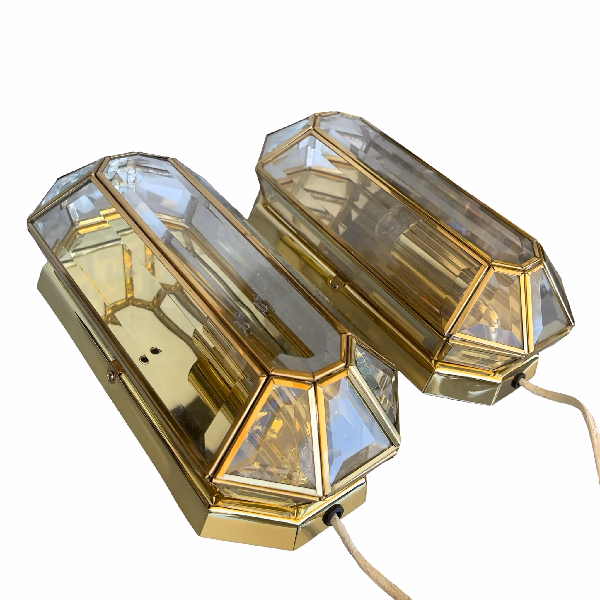 Exklusivt par vägglampor i mässing & fasett slipat glas Vintage / Hollywood Regency / Art Deco stil