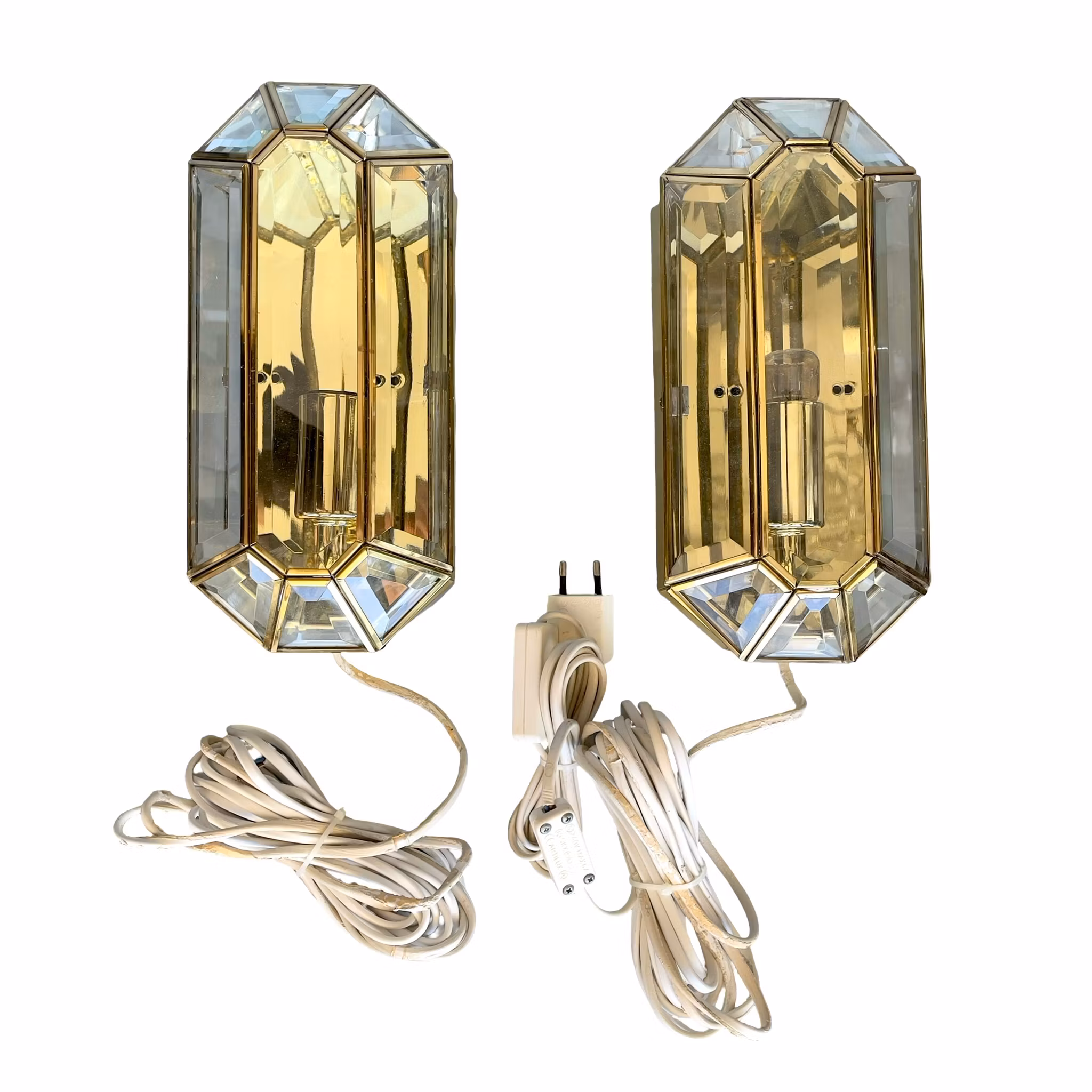 Exklusivt par vägglampor i mässing & fasett slipat glas Vintage / Hollywood Regency / Art Deco stil