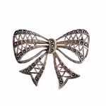 Art Deco inspirerad brosch i sterling silver 925 med markasiter - Rosettmotiv