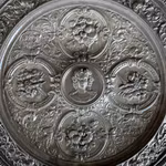 Antikt Praktfat i Relief gjutet Järn - Nyrenässans ca 1880-talet