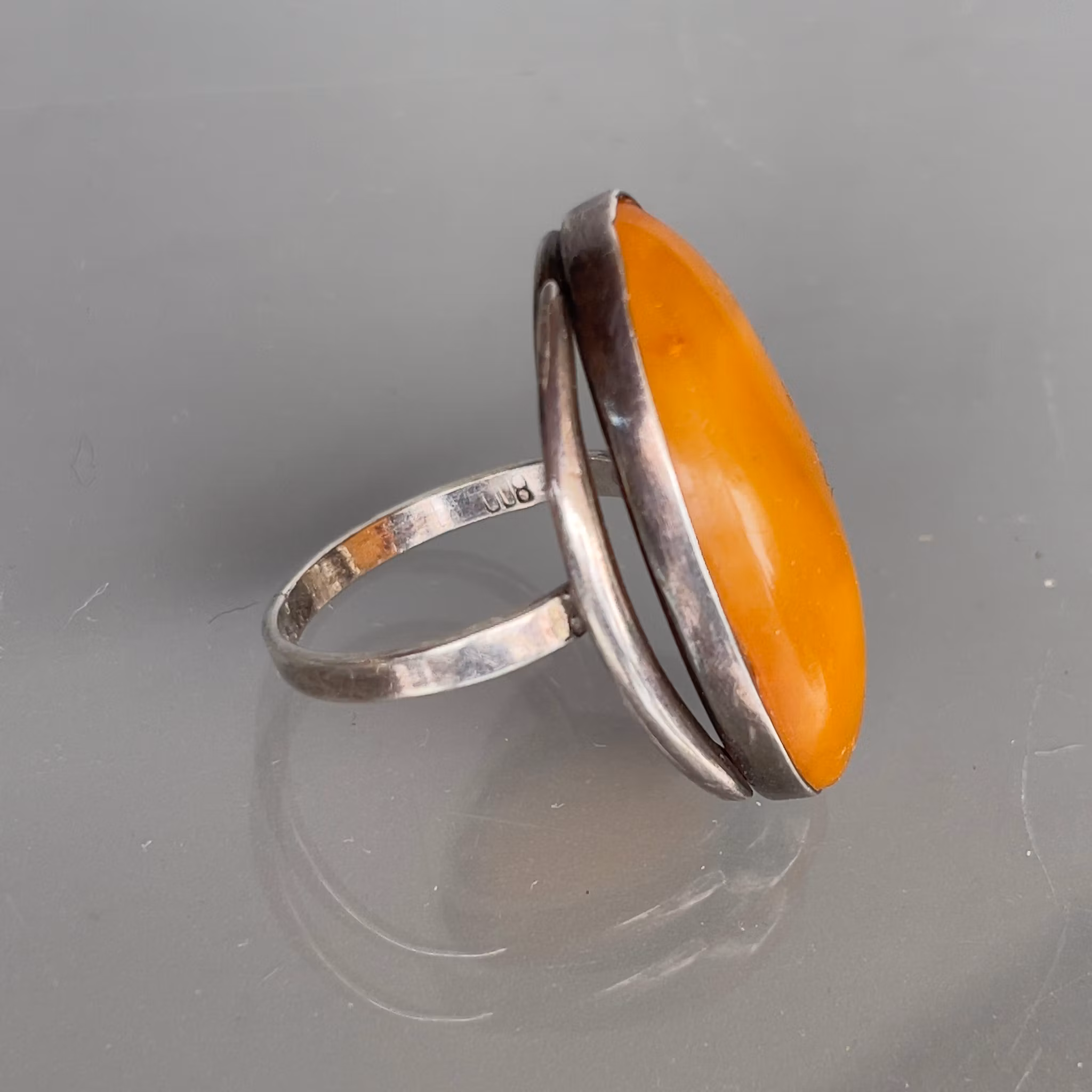 Elegant Vintage Ring med Naturbärnsten i 800 Silver - Tidlös Design