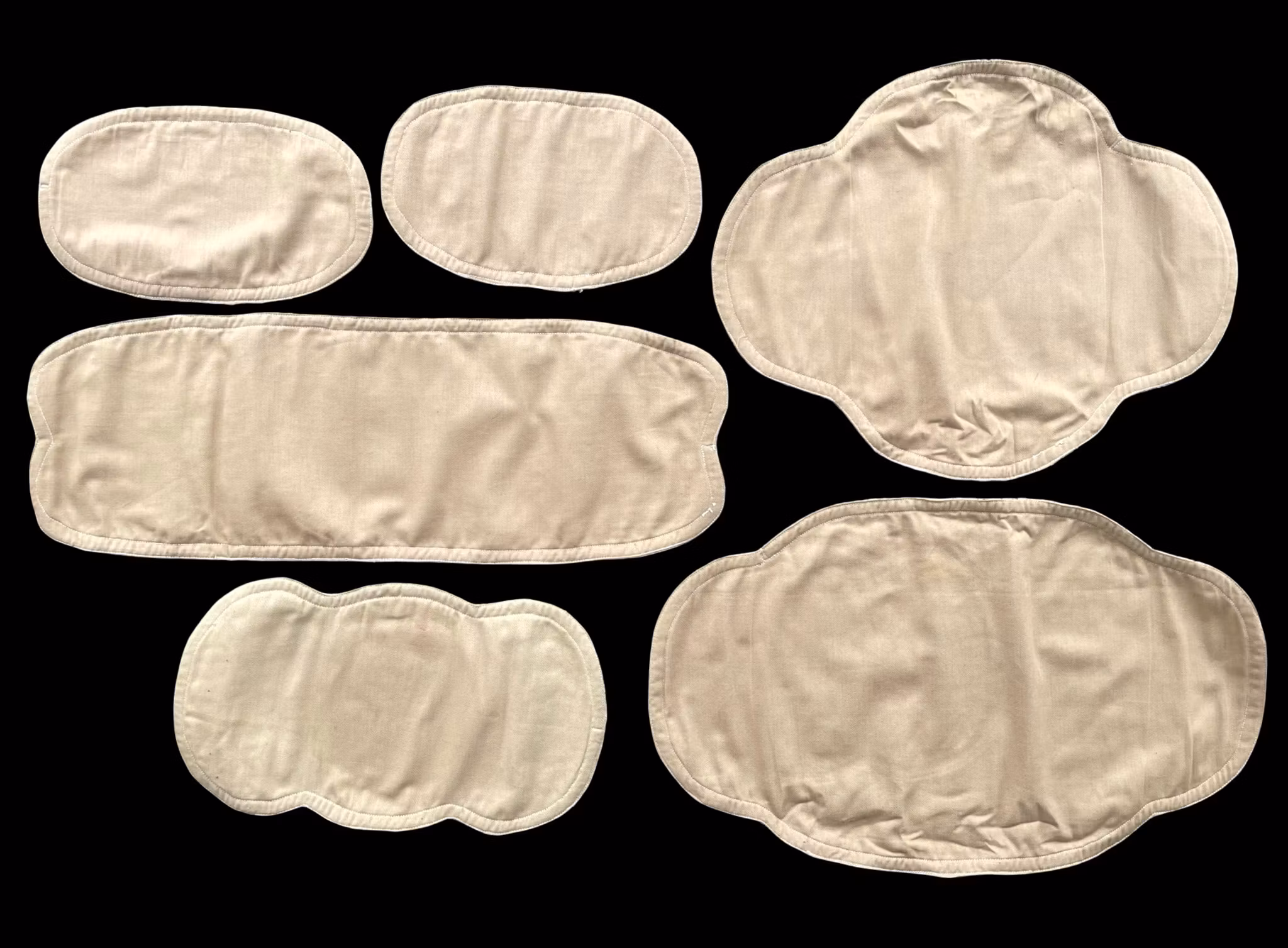 Elegant vintage dukset med broderade löpare och tabletter - 6 delar