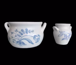2 kleine Gustavsberg buitenpotten/binnenpotten - Blauw-wit decor, Zweden