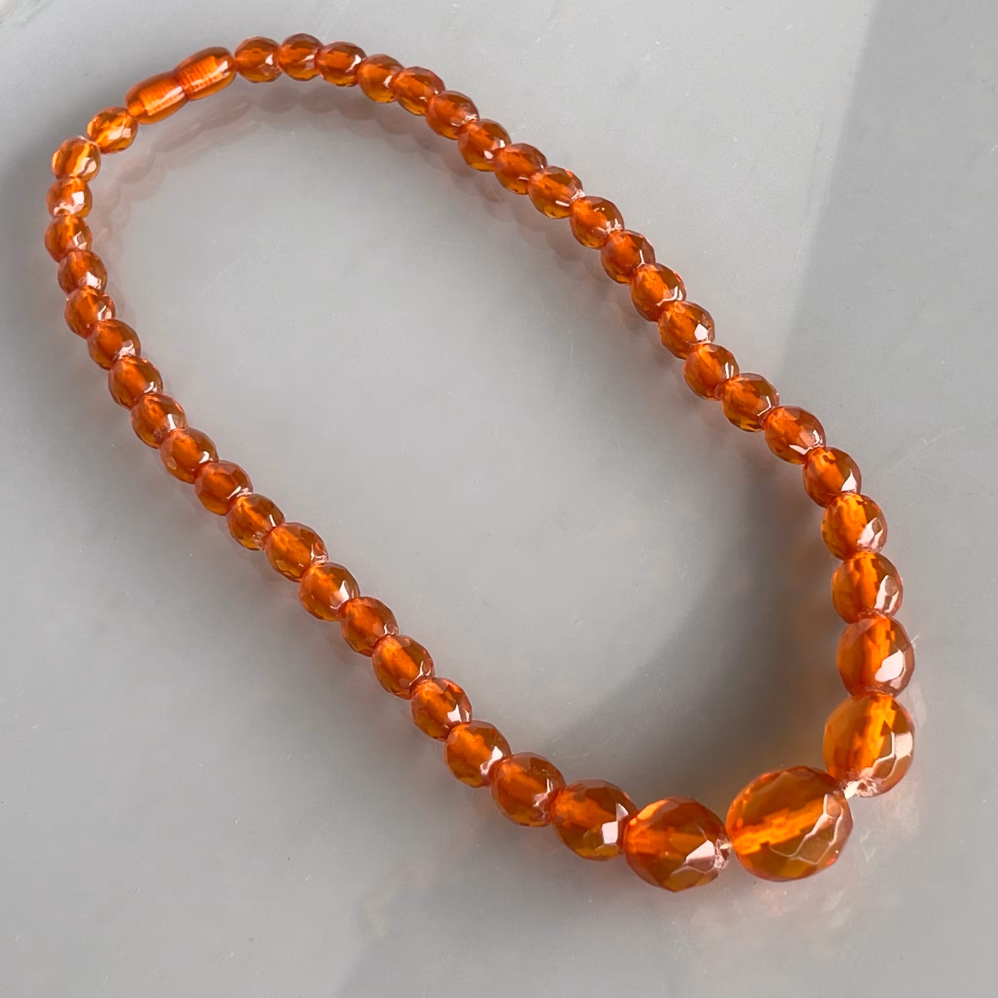 Vintage bärnstens collier - Fasett slipade graderade pärlor
