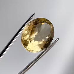 Natural Citrine 8.50 ct - Oval Facet cut Gemstone - Light Yellow