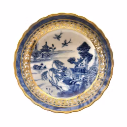 Plato antiguo de porcelana china - Período Qianlong, siglo XVIII - Azul y blanco - Dorado