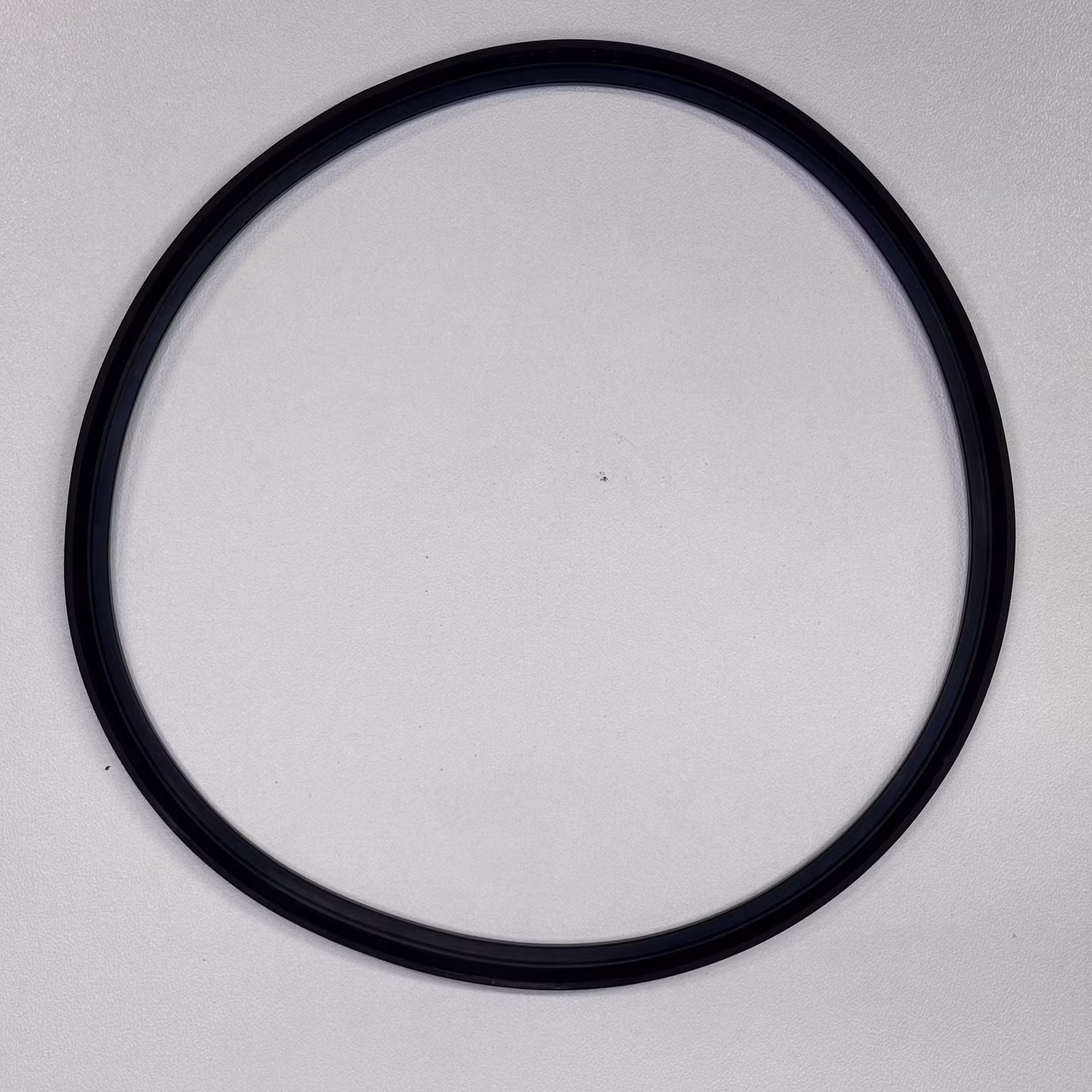 Rear Clutch Piston Lip Seal (Outer)
