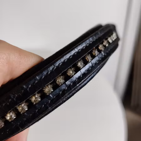 Svart pannband med bling PONNY