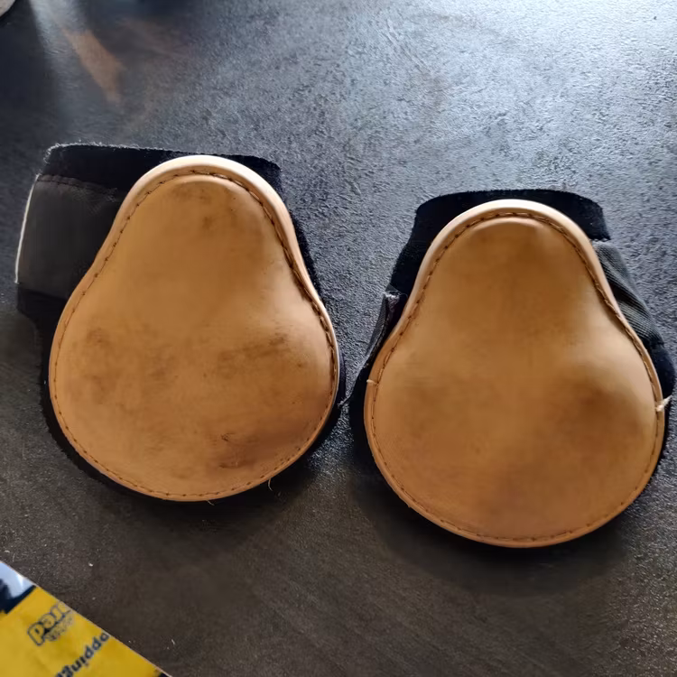 Beige kotskydd Eskadron FULL