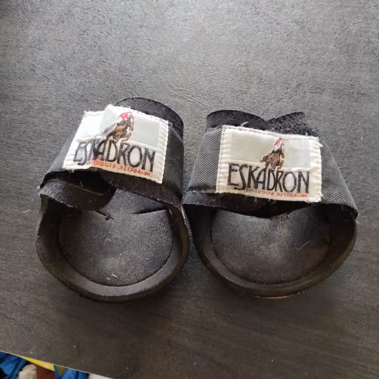 Beige kotskydd Eskadron FULL