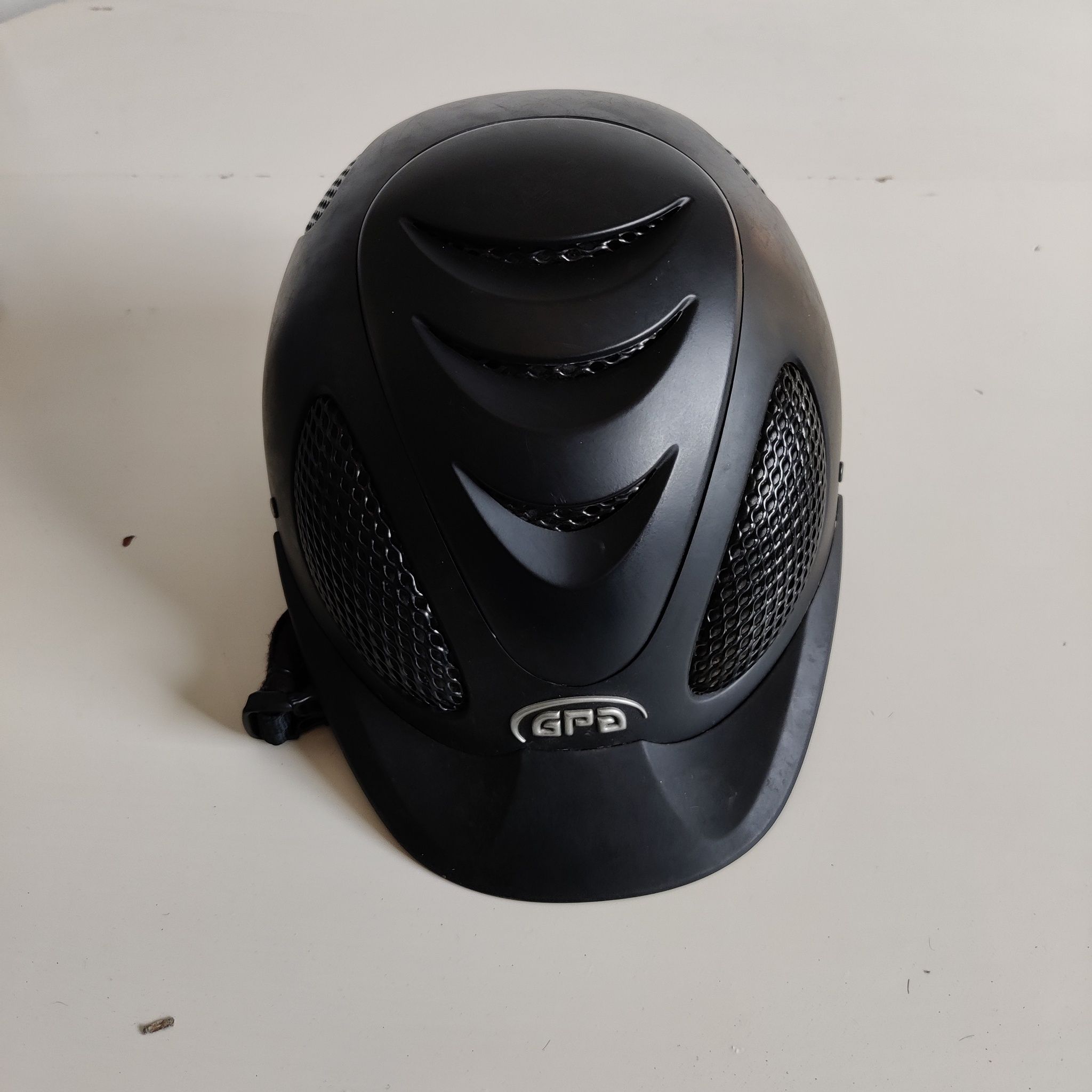 Hjälm GPA Speed Air strl 57