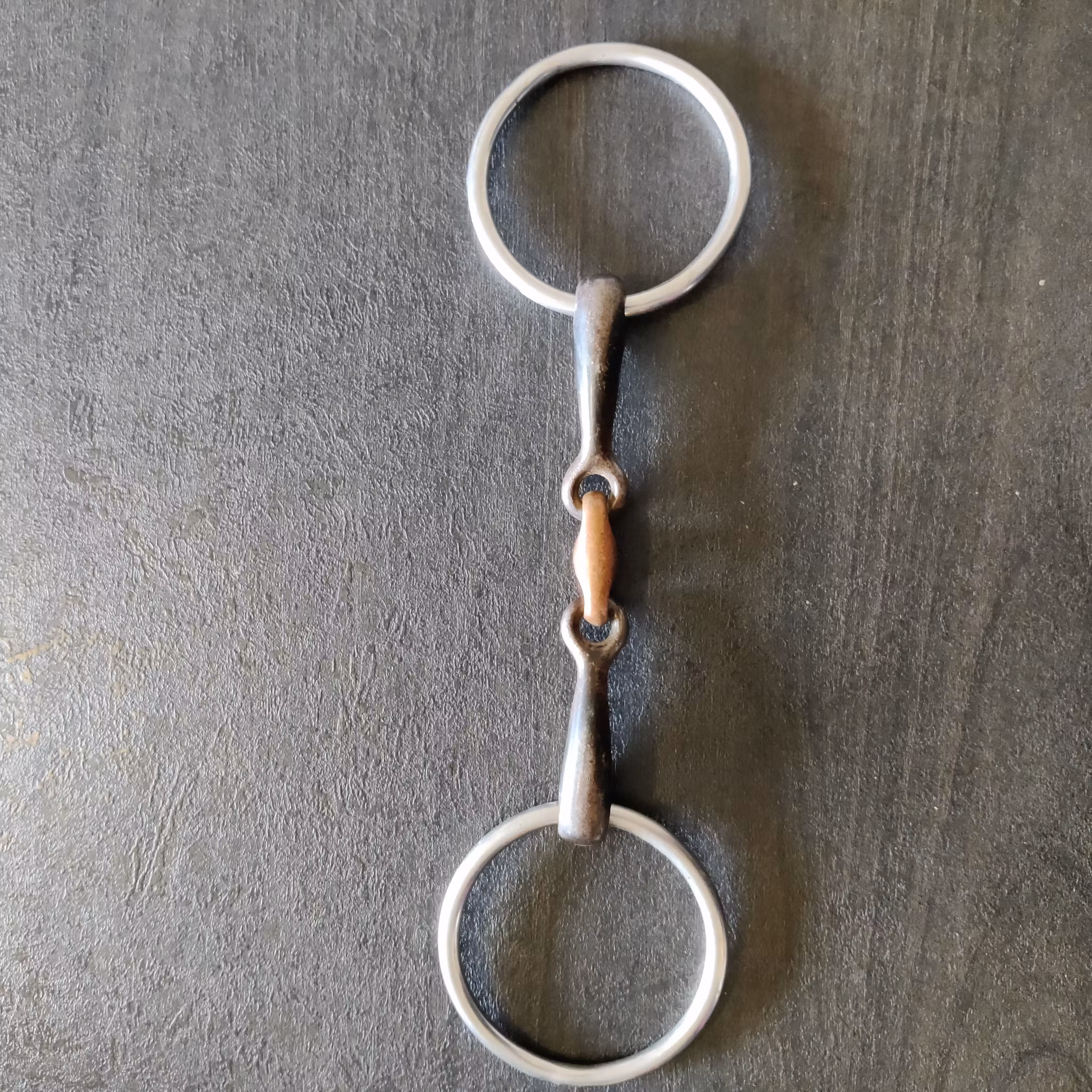 Tredelat bett i sötmalm/koppar 13 cm