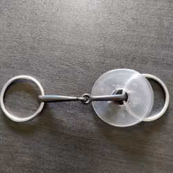 Smalt bett i svartmetall 13 cm