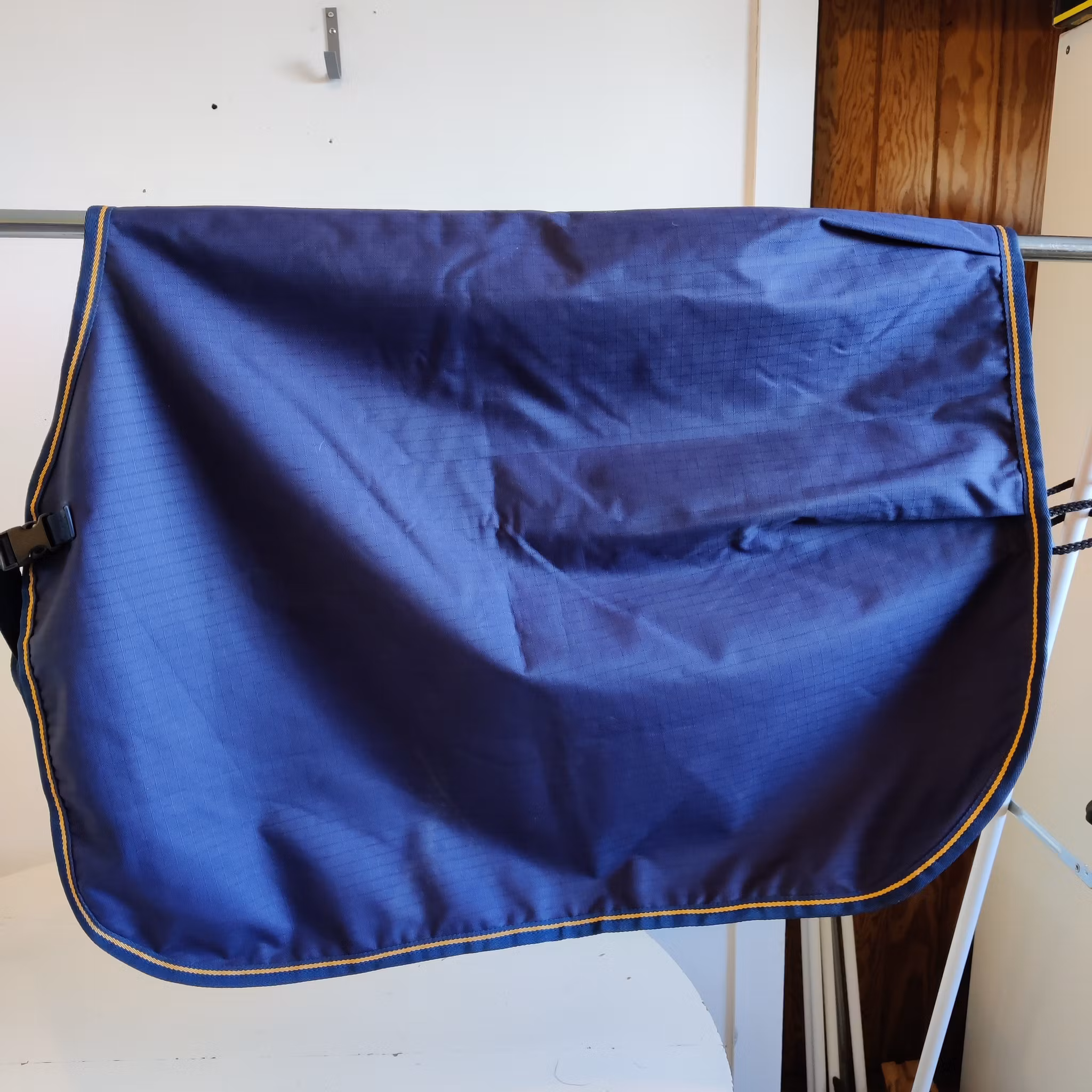 Blått ländtäcke fleecefoder 135 cm BUCAS