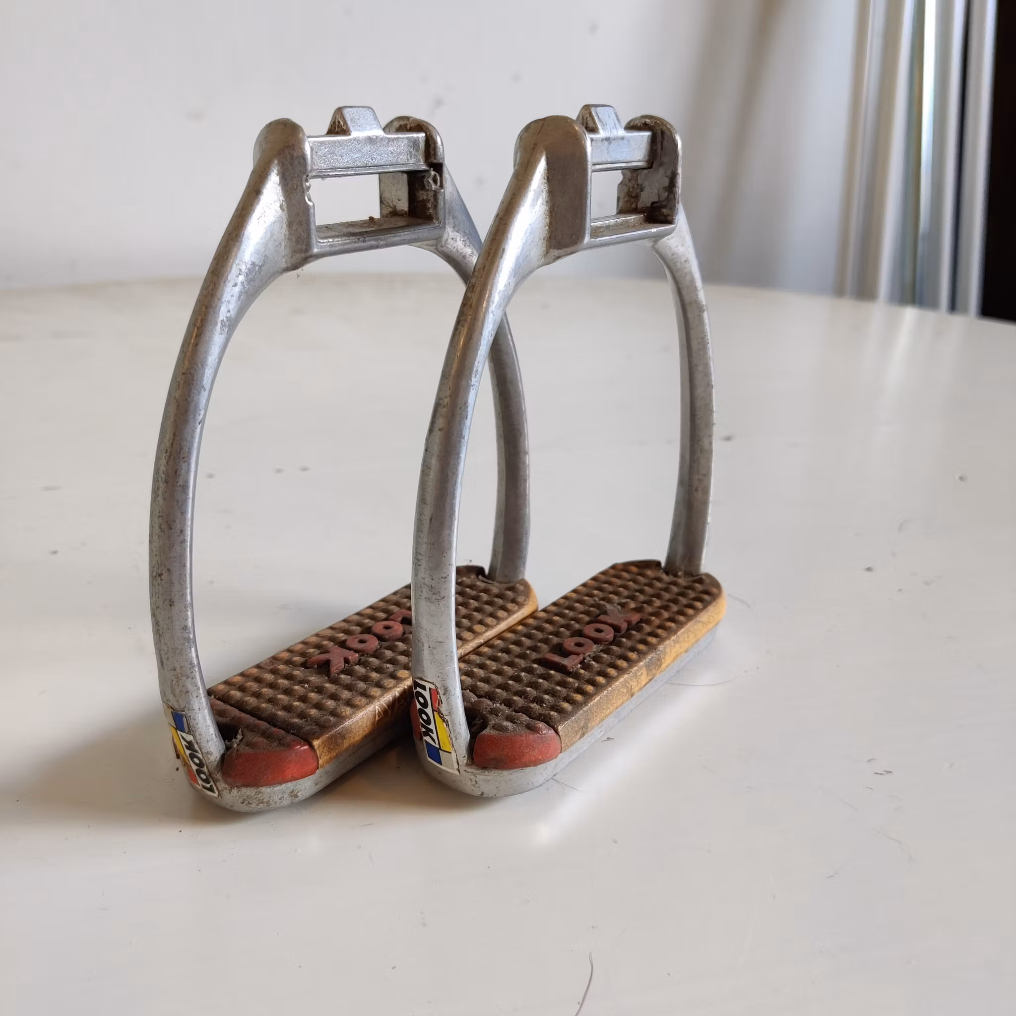 Stigbyglar aluminium 10 cm LOOK