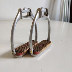 Stigbyglar aluminium 10 cm LOOK