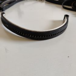 Pannband med vit fodring FULL