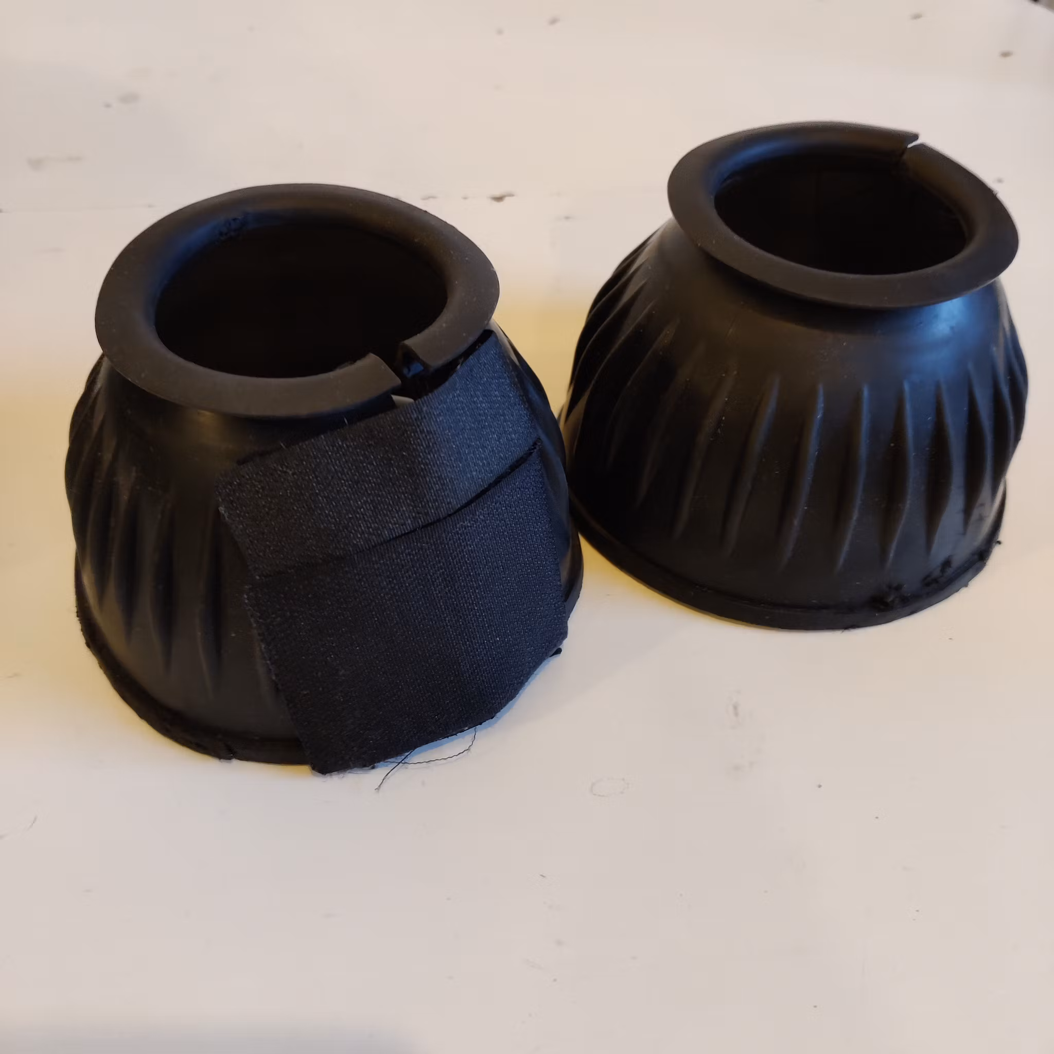 Svarta gummiboots med kardborre Small