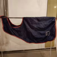 Blått ridtäcke 145 cm SHOWMASTER