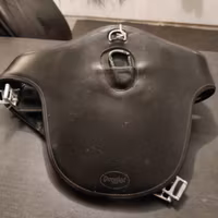 Svart magplattegjord 140 cm PRESTIGE