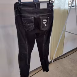 Svarta helskodda ridbyxor strl 40