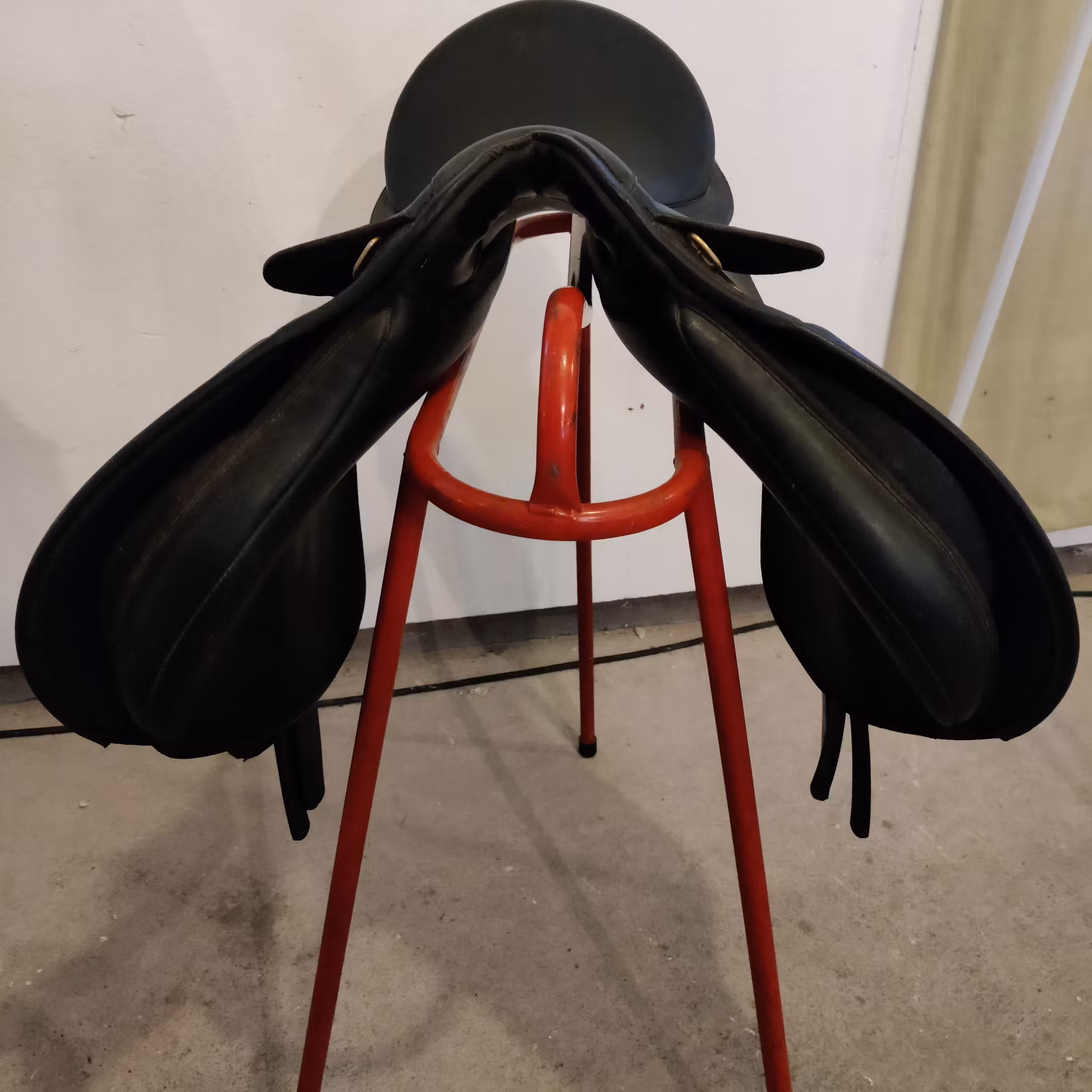 Wintec allroundsadel  16.5 tum blått järn/medium