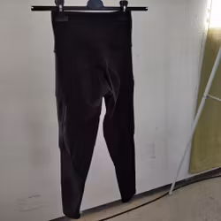 Svarta ridtights med knägrip strl 150 Maya Delores