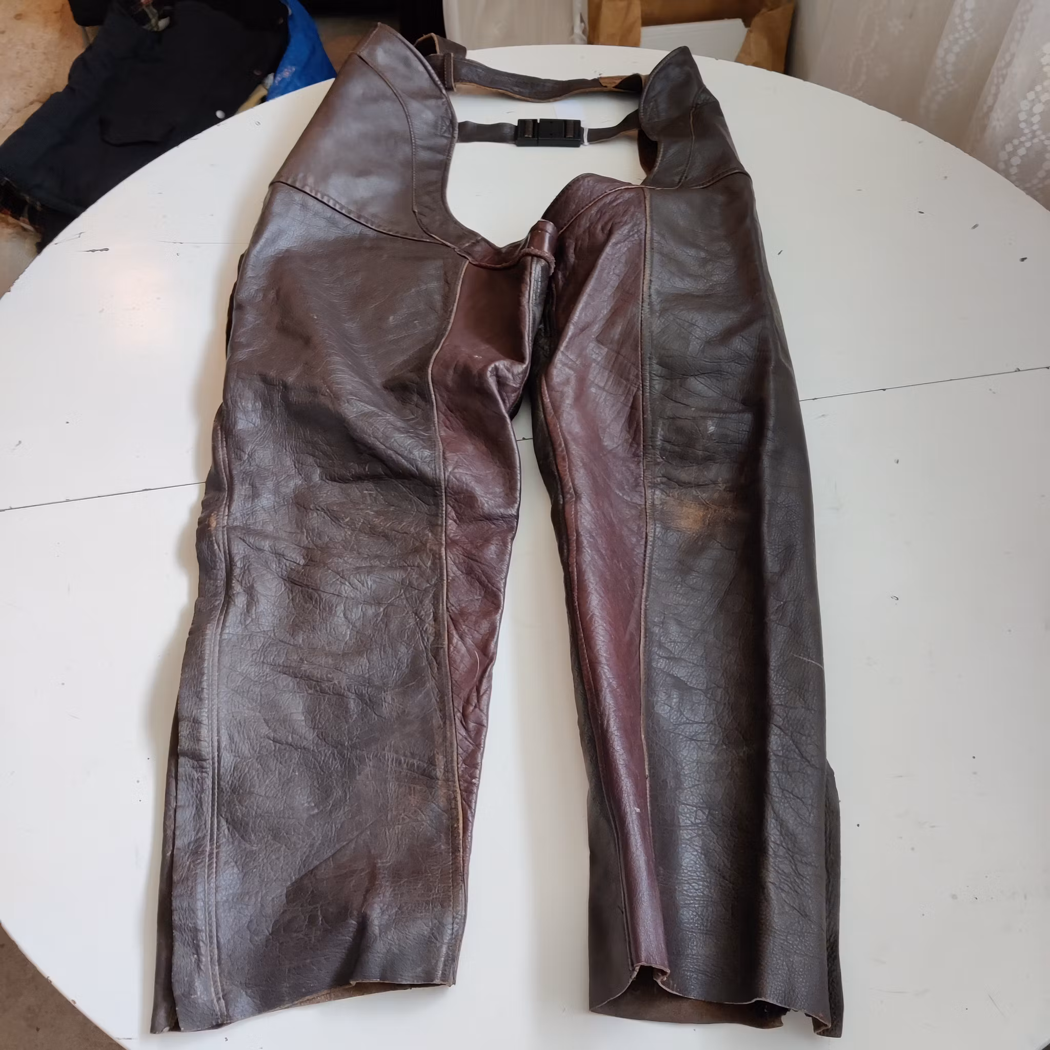 Bruna läderchaps Large/short