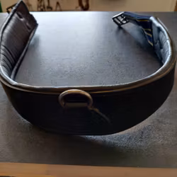 Svart lädergjord 107 cm