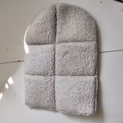 Vit sadelpadd teddy FULL