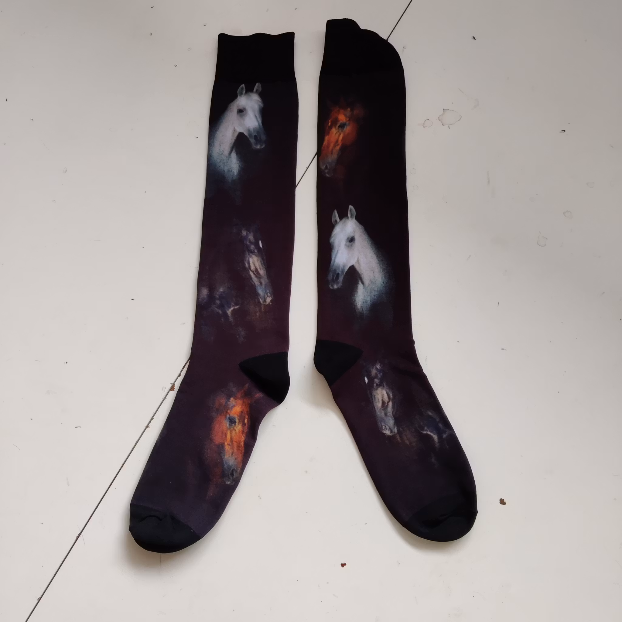 Knästrumpor med hästmotiv strl 27/29