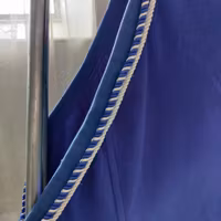Blått fleecetäcke 135 cm
