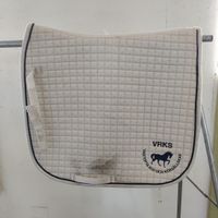 Vitt dressyrschabrak FULL