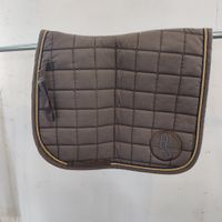 Grått dressyrschabrak Hansbo FULL