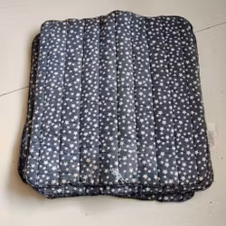 4 paddar 43 x 45 cm