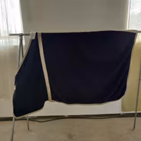 Blått fleecetäcke 115 cm