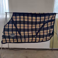 Rutigt fleecetäcke 125 cm Horseguard