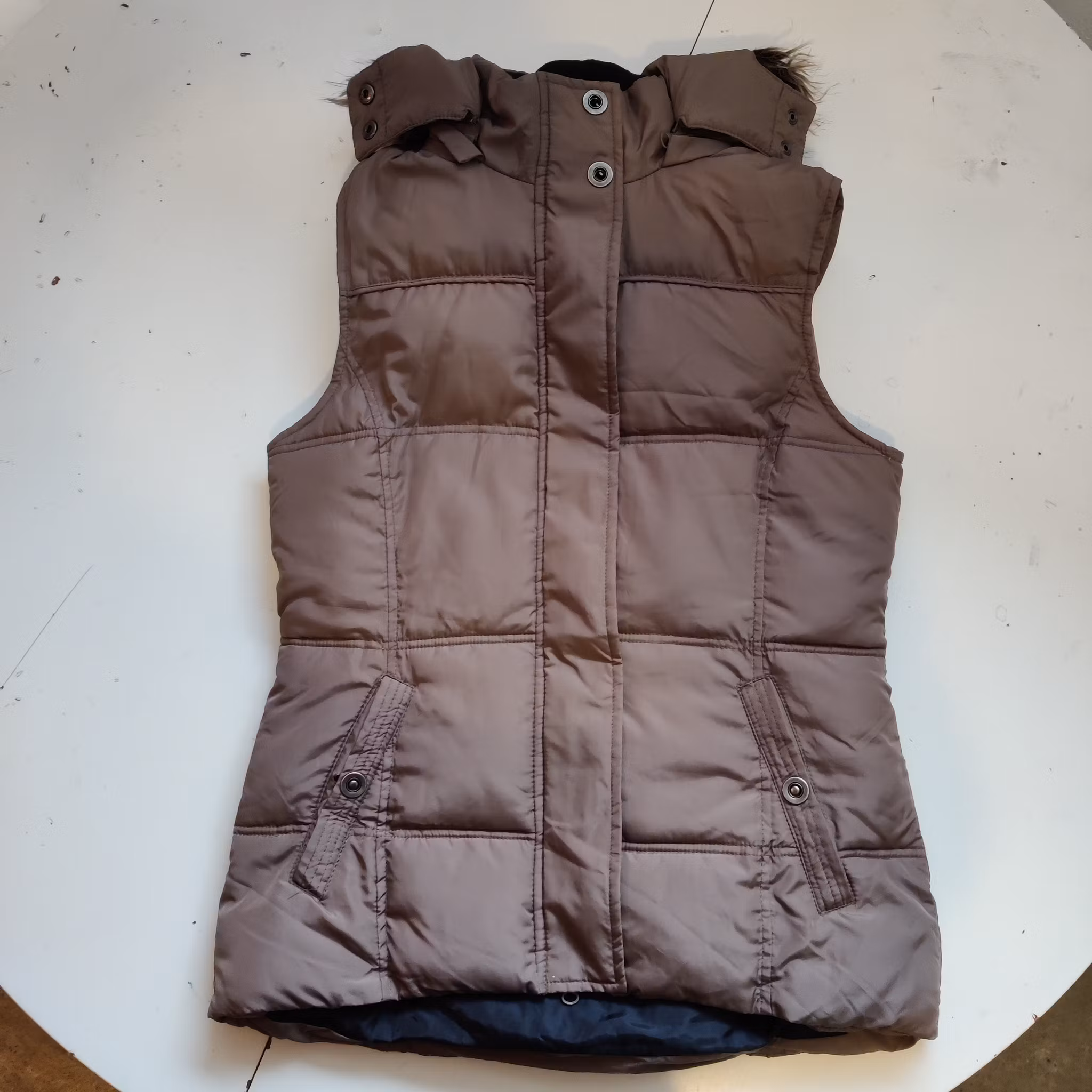 138.27 Brun väst 170 cl Rosetti