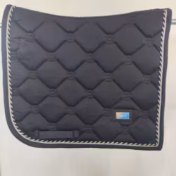 Blått dressyrschabrak Equestrian Stockholm FULL