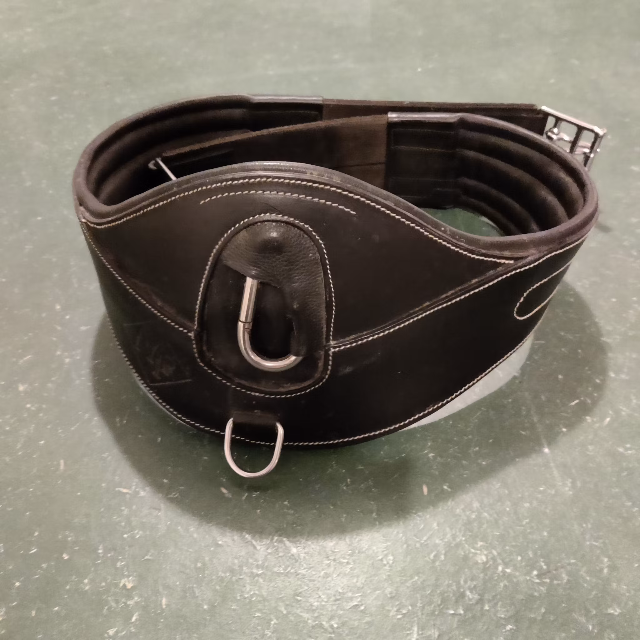 Svart anatomisk sadelgjord John Whitaker 50 tum/127 cm
