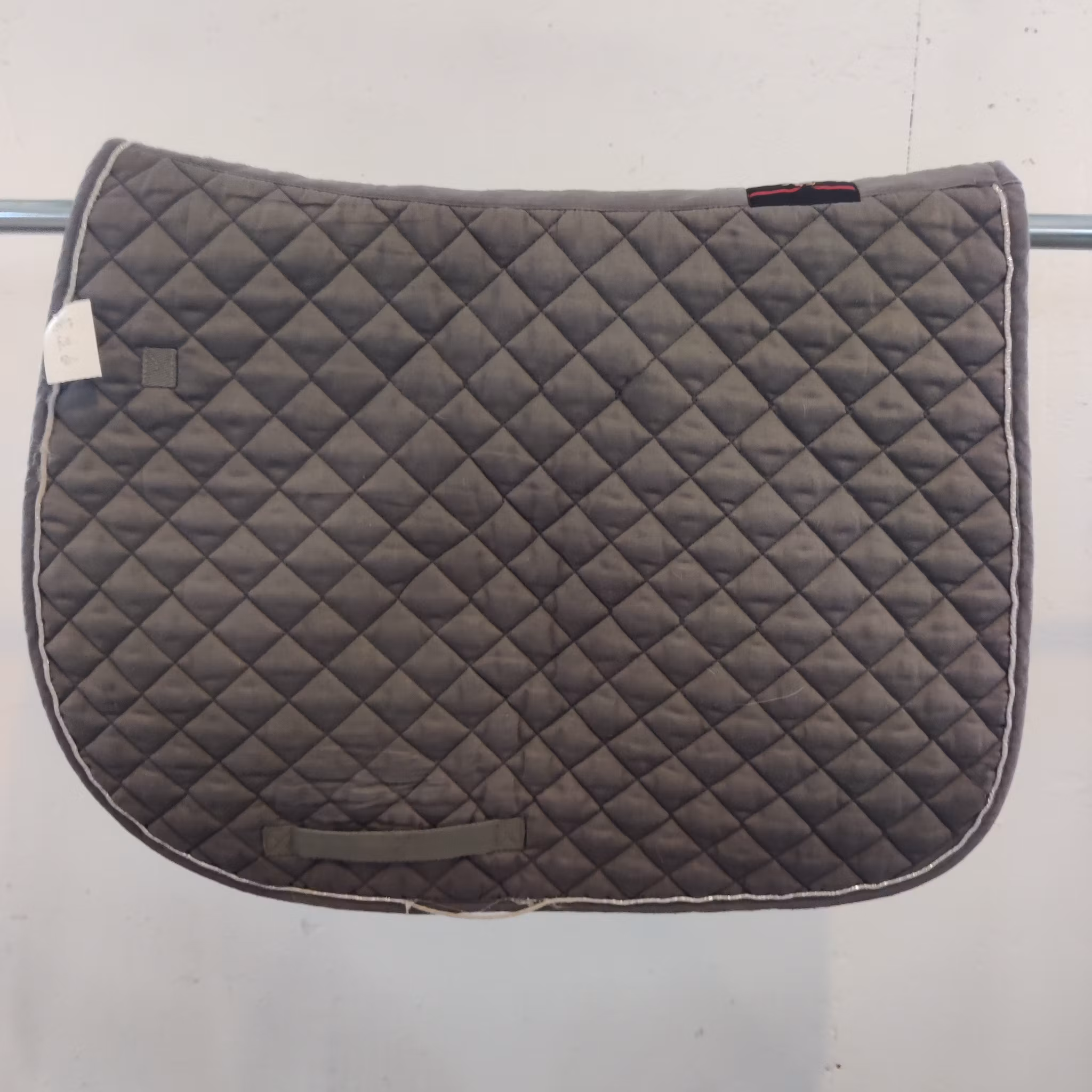 Grått dressyrschabrak  FULL
